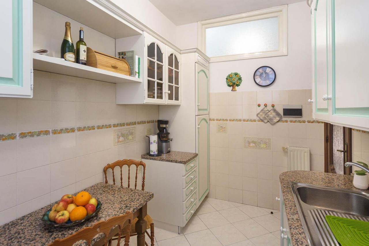 Apartamento Casa Dany, luminoso trilocale con grande terrazza e box auto Santa Margherita Ligure Exterior foto