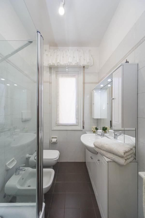 Apartamento Casa Dany, luminoso trilocale con grande terrazza e box auto Santa Margherita Ligure Exterior foto